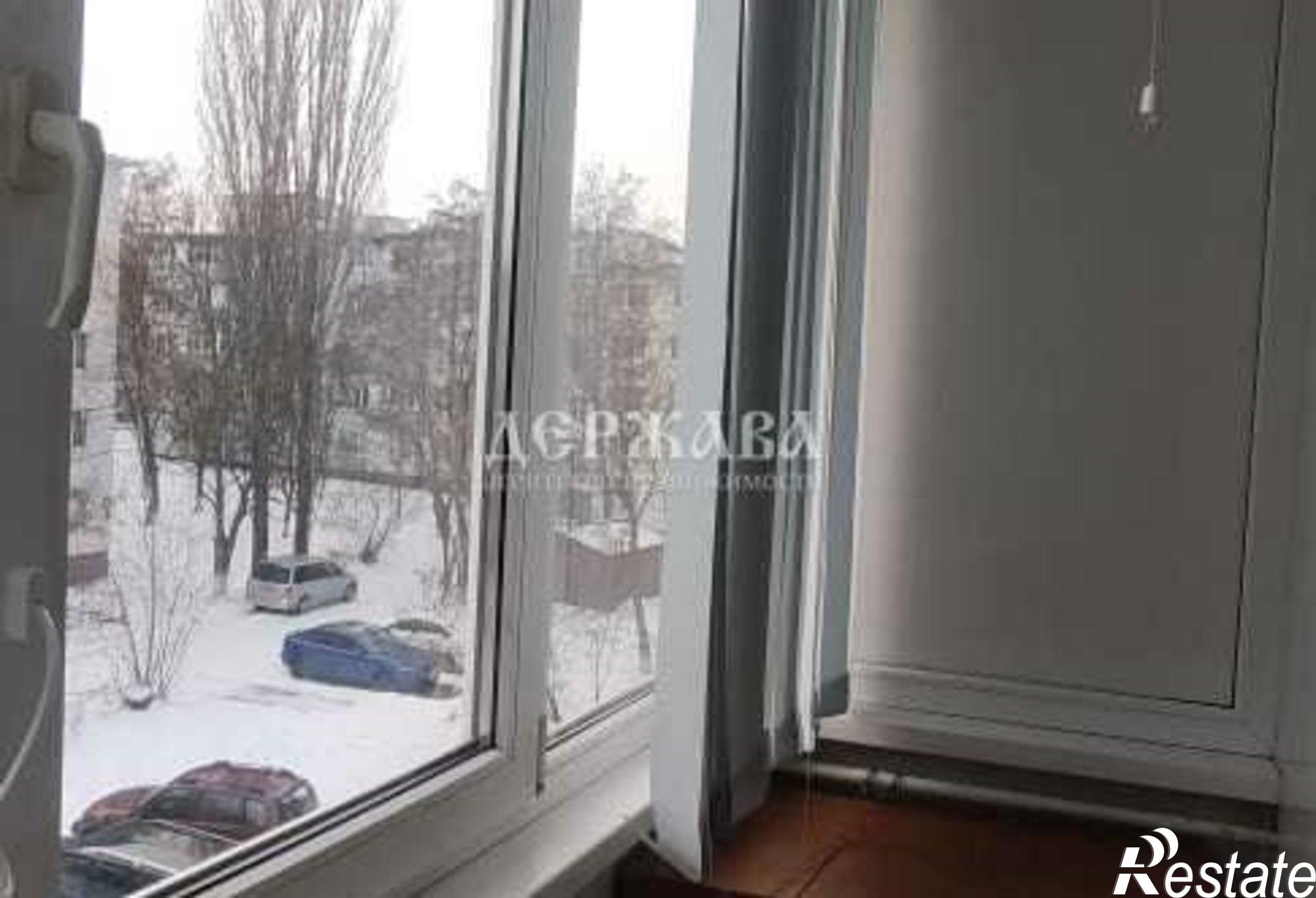 Купить квартиру за 3 600 000 рублей на Парковый мкр, 12