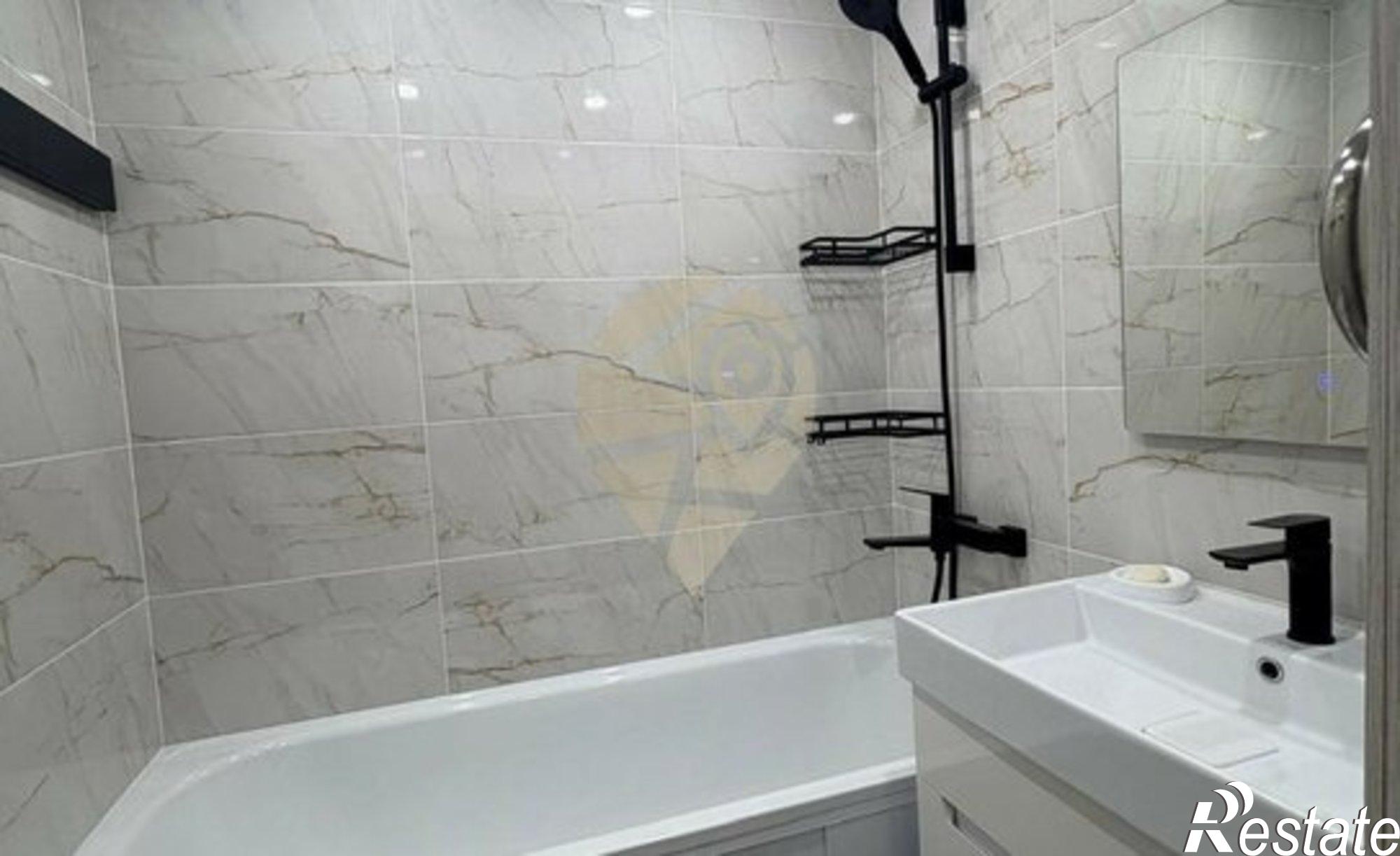 Купить квартиру за 4 100 000 рублей на мкр Макаренко, 21