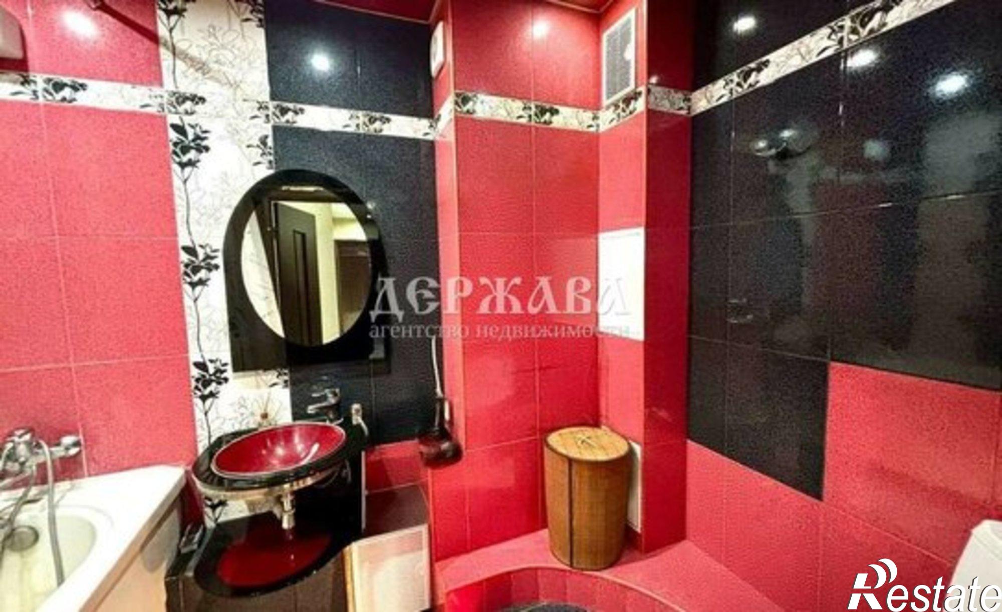 Купить квартиру за 6 800 000 рублей на Восточный мкр, 33