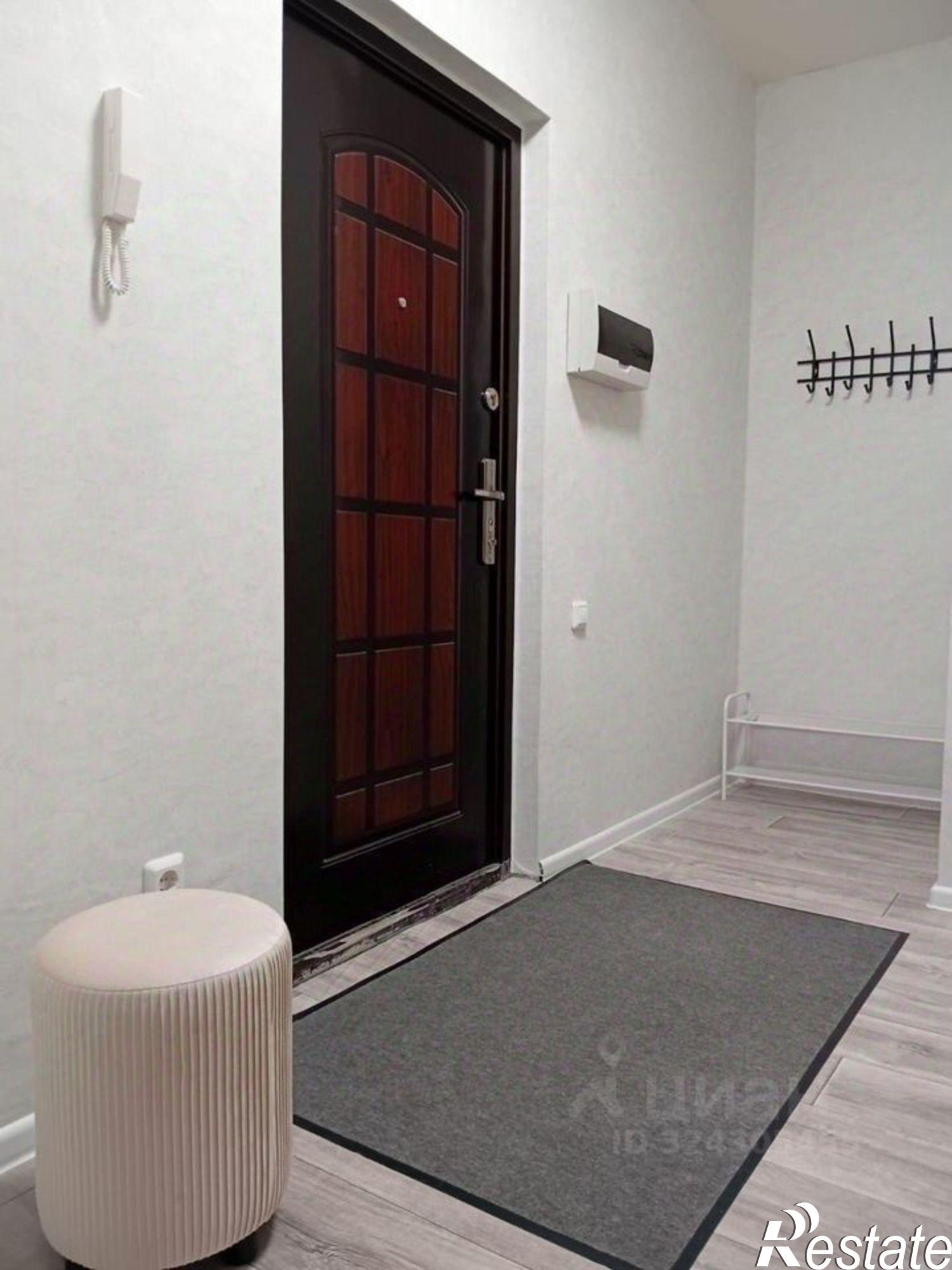 Сдать квартиру за 28 000 рублей на Степной мкр, 16