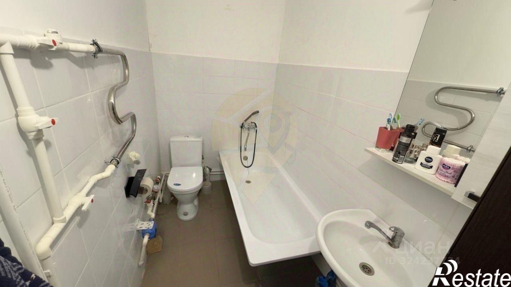 Купить квартиру за 3 300 000 рублей на ул Холанская, 15