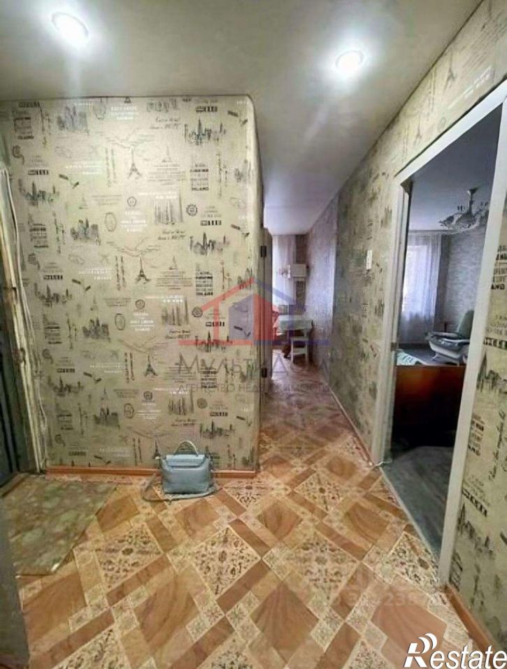 3-комн квартира Интернациональный мкр, 45,  д. 45