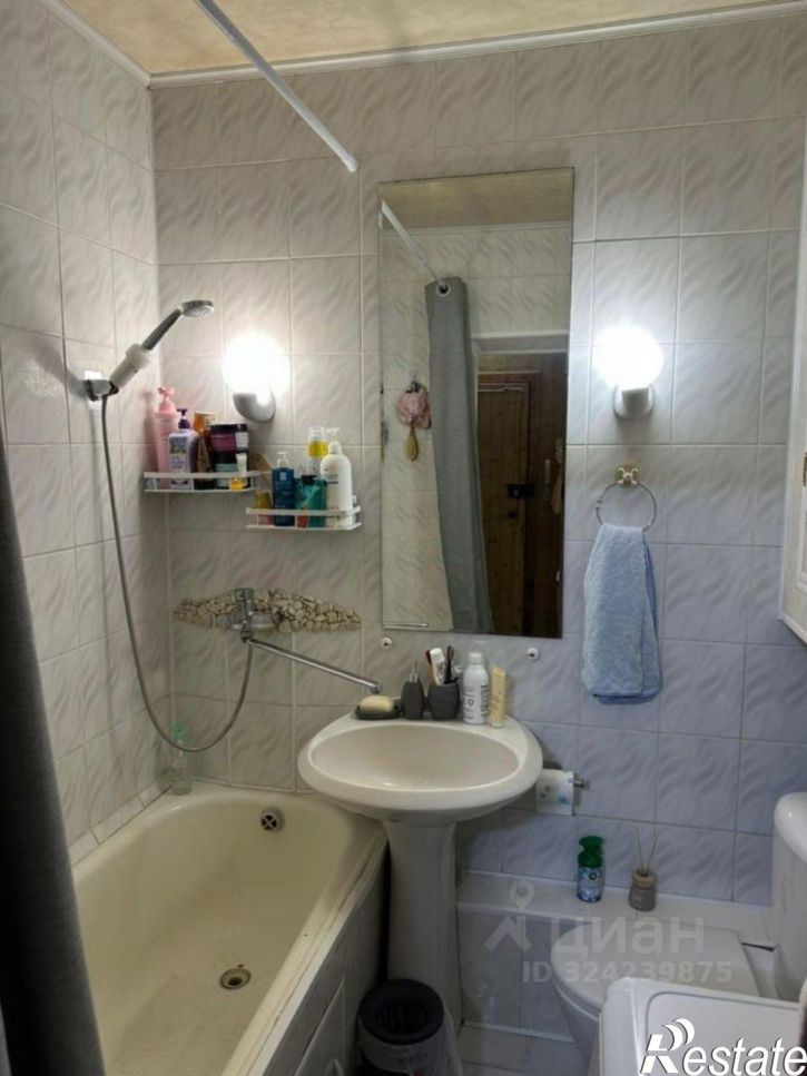 1-комн квартира мкр Макаренко, 32,  д. 32