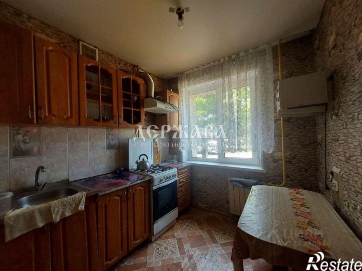 3-комн квартира Интернациональный мкр, 45,  д. 45