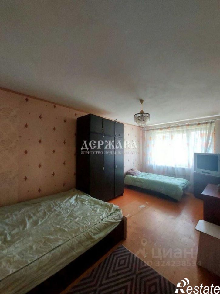 3-комн квартира Интернациональный мкр, 45,  д. 45