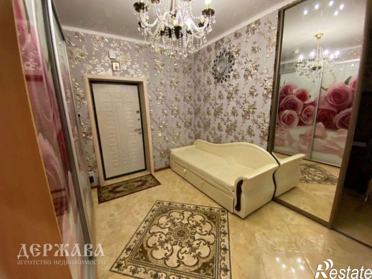 2-комн квартира Степной мкр, 1,  д. 1