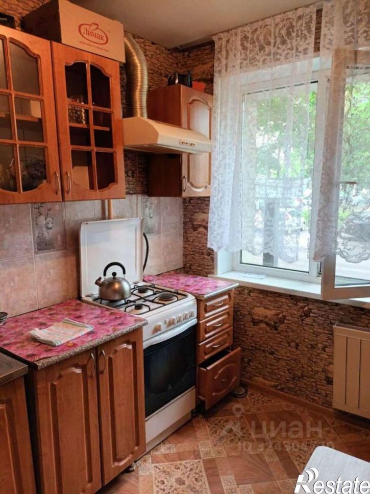 3-комн квартира Интернациональный мкр, 45,  д. 45