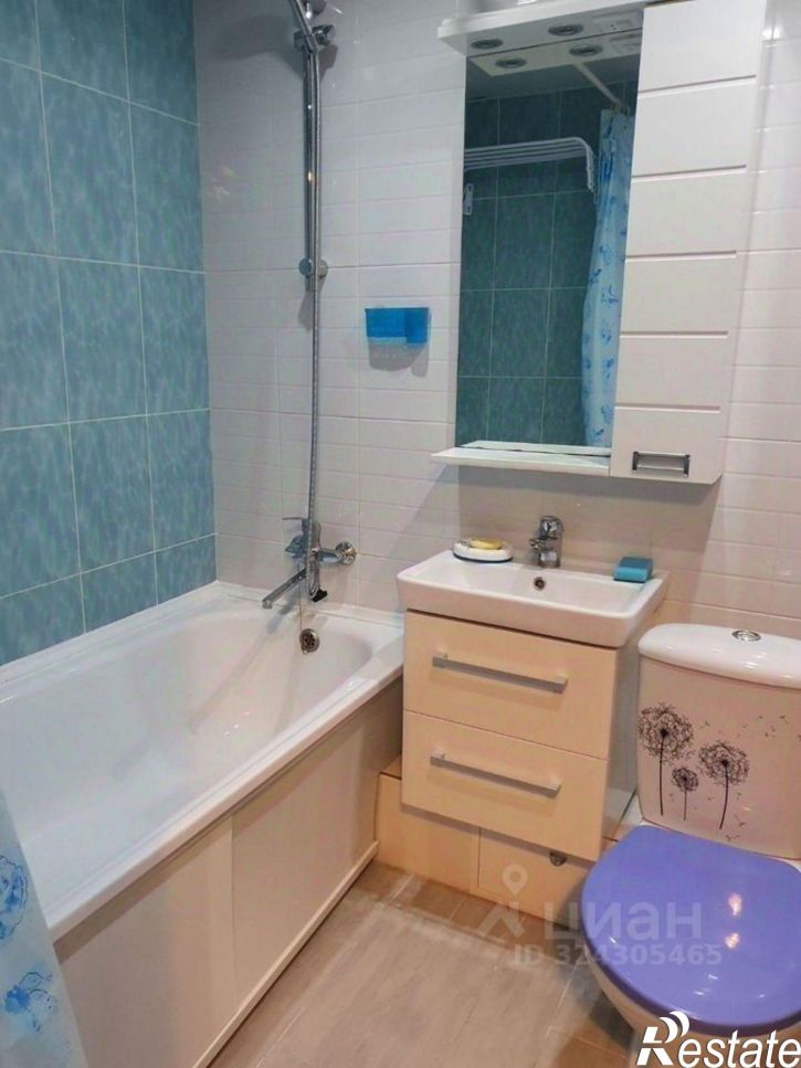 1-комн квартира мкр Королева, 4,  д. 4