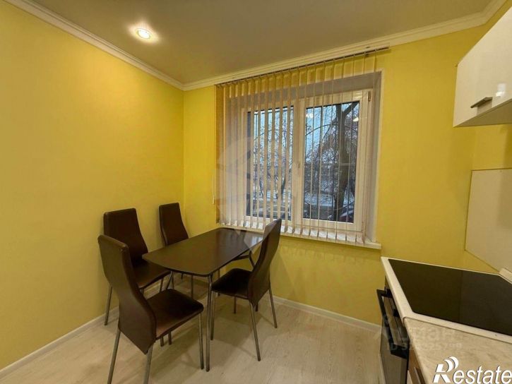 3-комн квартира мкр Жукова, 24,  д. 24