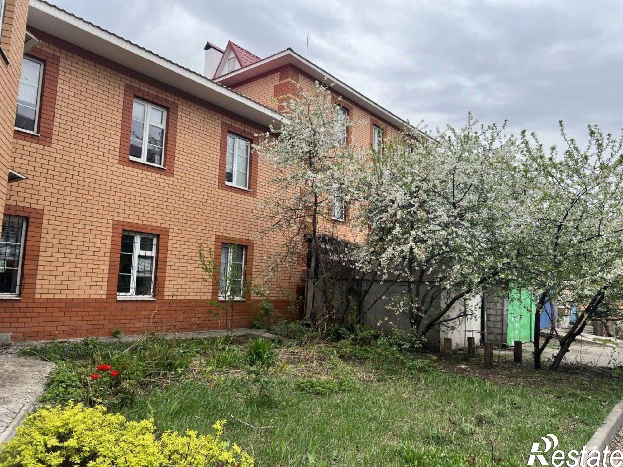 Купить офис, помещение под офис за 22 964 900 рублей на улица Ленина, 68