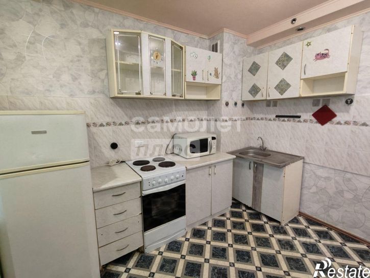 1-комн квартира мкр Макаренко, 11в,  д. 11в