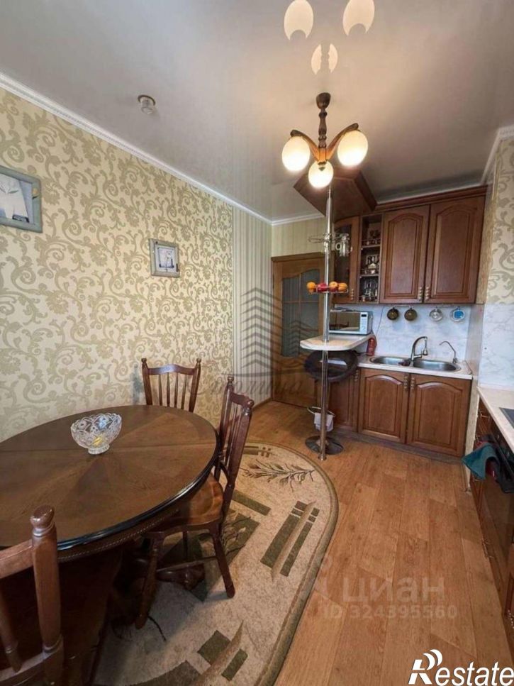 3-комн квартира Солнечный мкр, 4,  д. 4