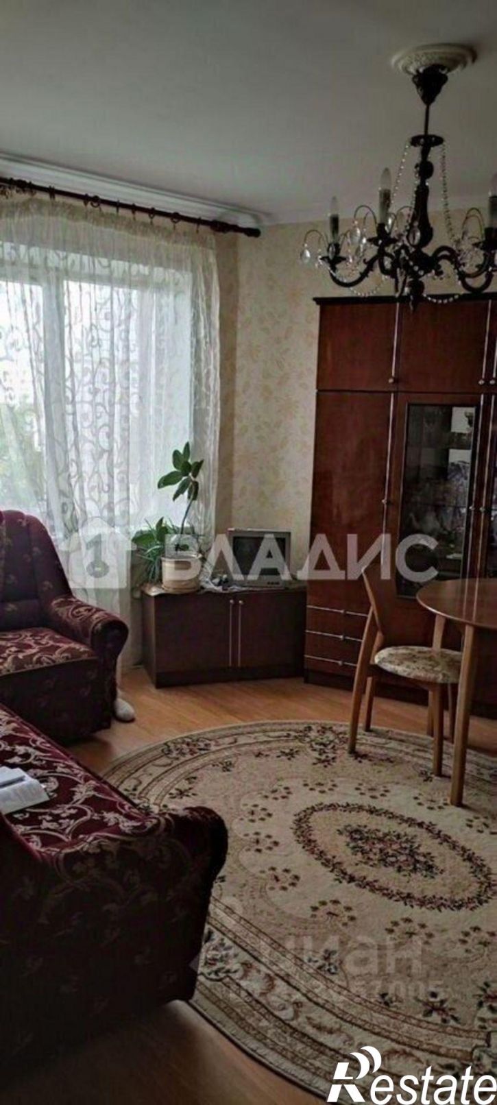 4-комн квартира Солнечный мкр, 17,  д. 17