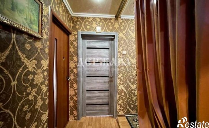 2-комн квартира мкр Приборостроитель, 27,  д. 27