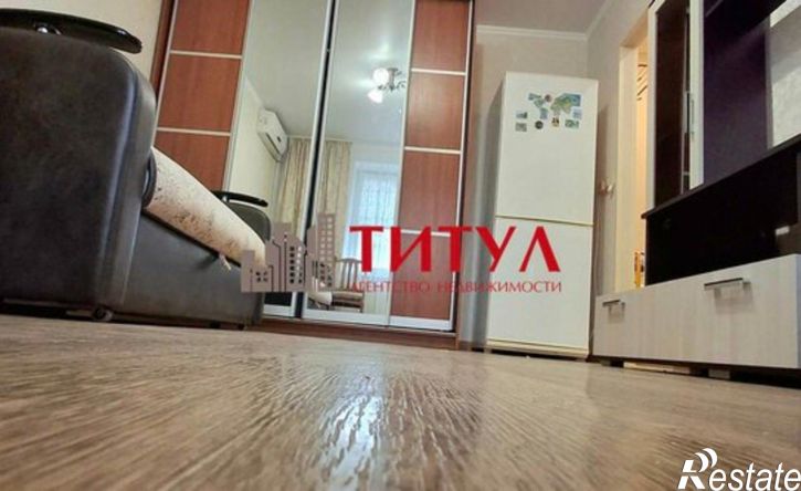 2-комн квартира мкр Горняк, 10,  д. 10