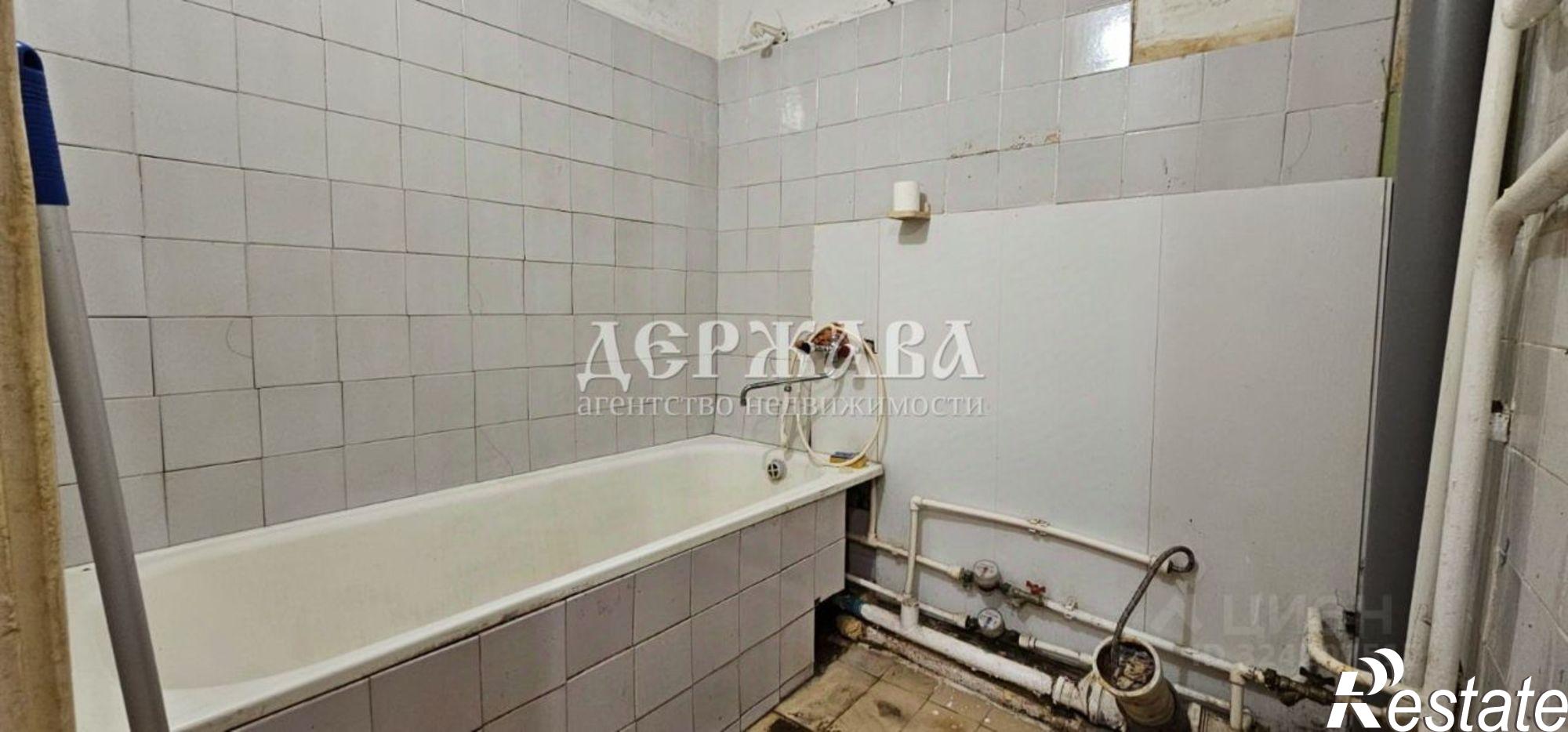 Купить квартиру за 3 100 000 рублей на Южный мкр, 2