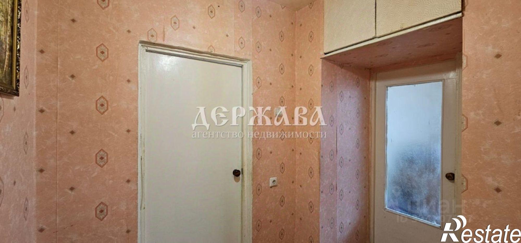 Купить квартиру за 3 100 000 рублей на Южный мкр, 2