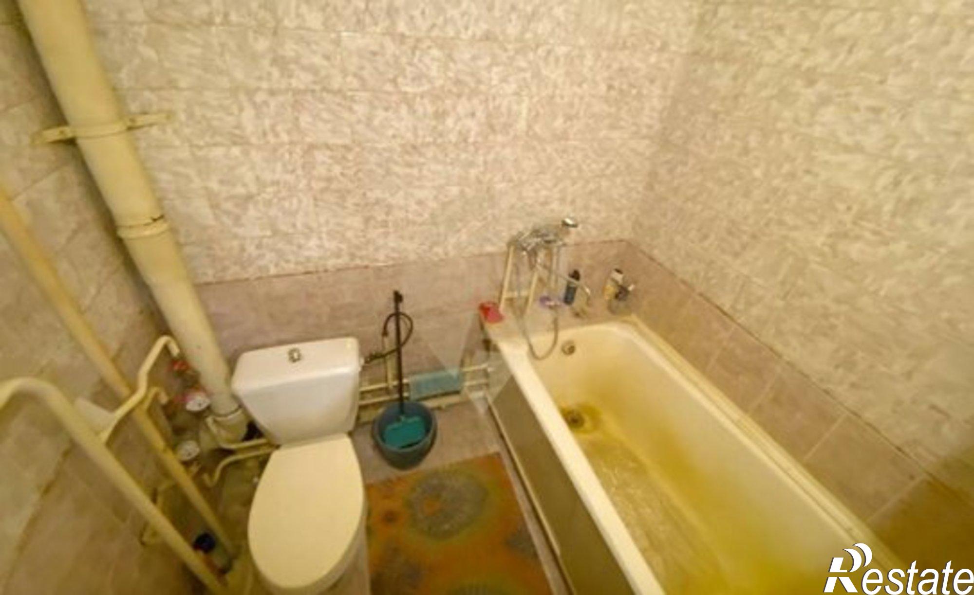 Купить квартиру за 2 700 000 рублей на Южный мкр, 10