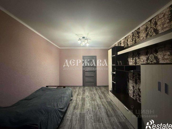 1-комн квартира мкр Макаренко, 15,  д. 15