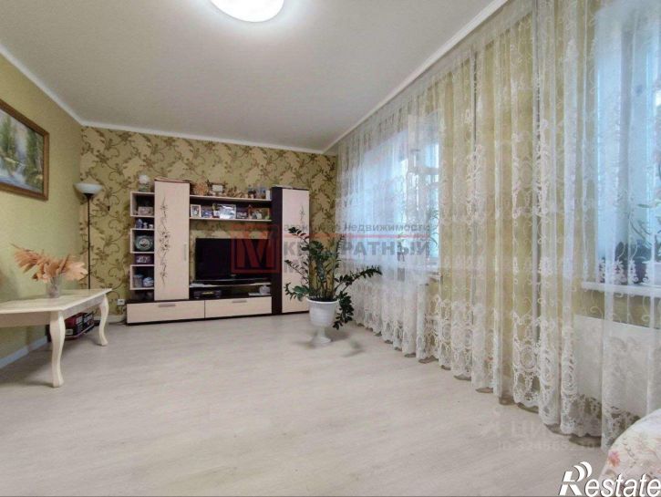 2-комн квартира мкр Космос, 14,  д. 14