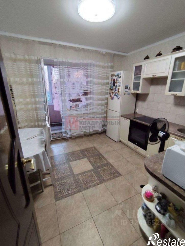 2-комн квартира мкр Космос, 14,  д. 14