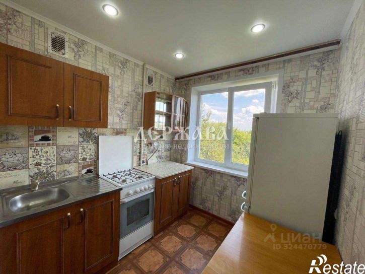 2-комн квартира улица Хмелёва, 1,  д. 1