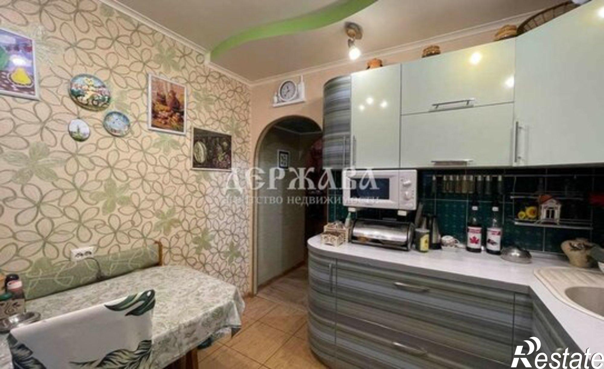 Купить квартиру за 5 800 000 рублей на Олимпийский мкр, 56