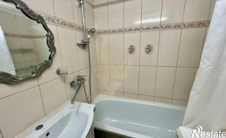 4-комн квартира улица Свердлова, 25,  д. 25