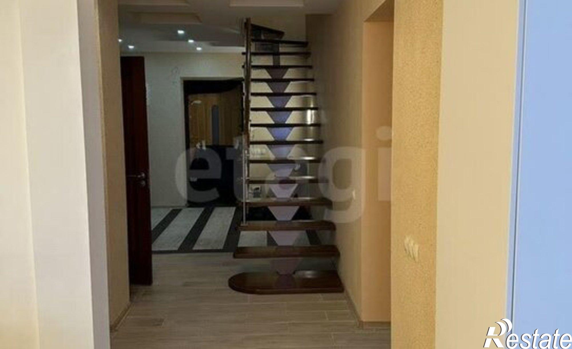 Купить квартиру за 12 200 000 рублей на мкр Зеленый Лог, 2