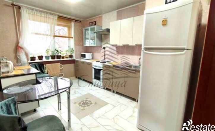 3-комн квартира мкр Буденного, 8,  д. 8