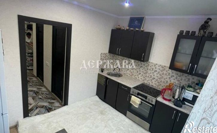 1-комн квартира мкр Макаренко, 15,  д. 15