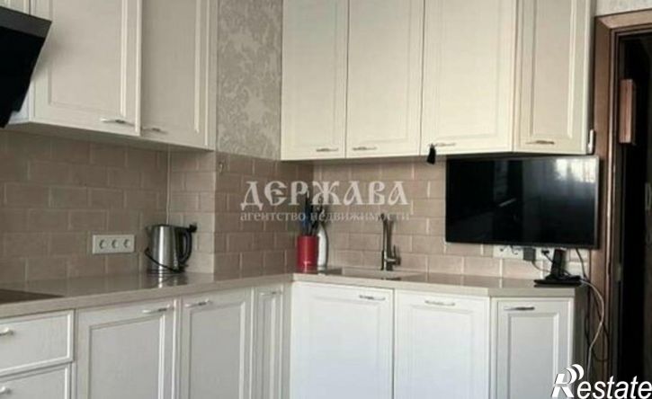 3-комн квартира Северный мкр, 27,  д. 27