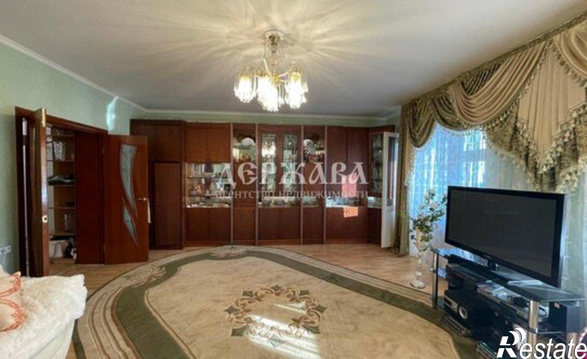 Купить квартиру за 9 000 000 рублей на Степной мкр, 24