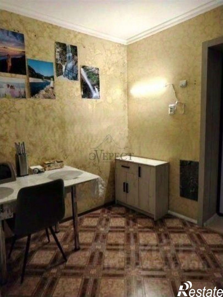 Комната Горняк мкр,дом 9