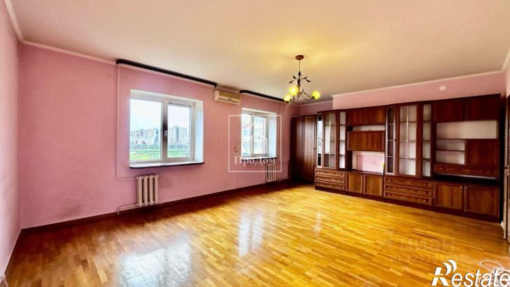 2-комн квартира мкр Зеленый Лог, 4,  д. 4