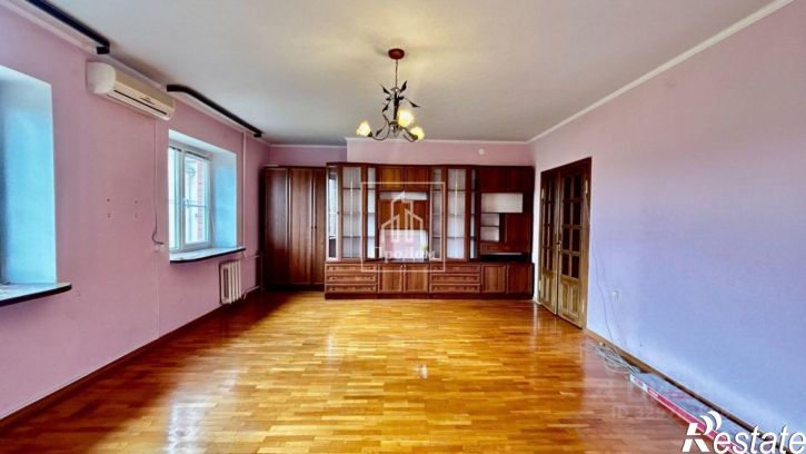 2-комн квартира мкр Зеленый Лог, 4,  д. 4