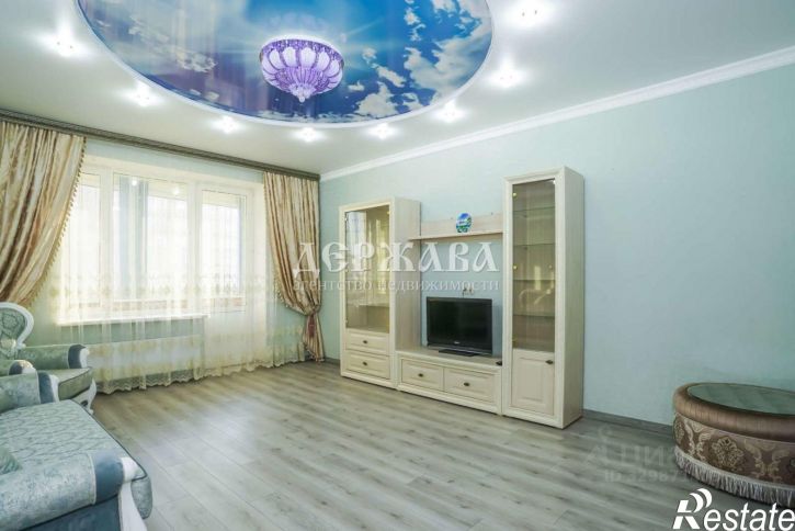3-комн квартира Степной мкр, 1,  д. 1
