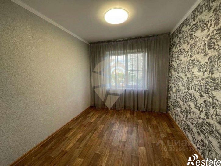 3-комн квартира Жукова мкр,дом 49