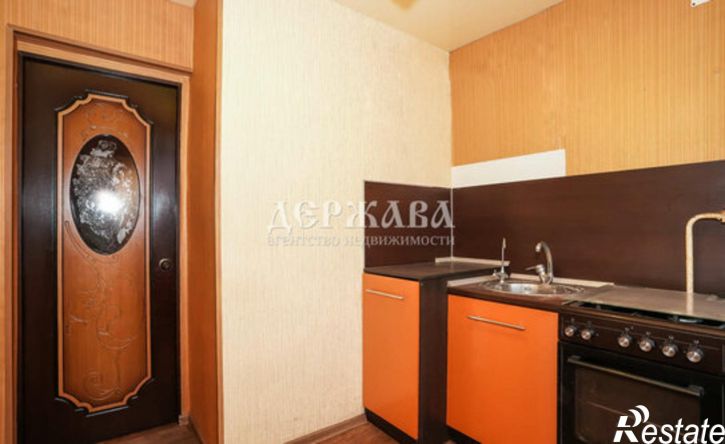 3-комн квартира мкр Лебединец, 4,  д. 4