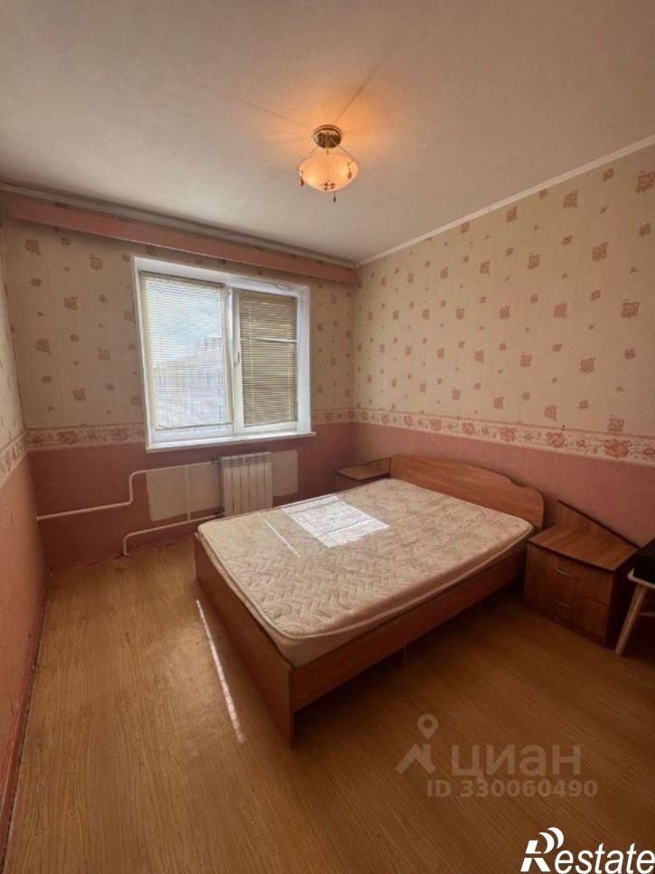 3-комн квартира мкр Королева, 1,  д. 1