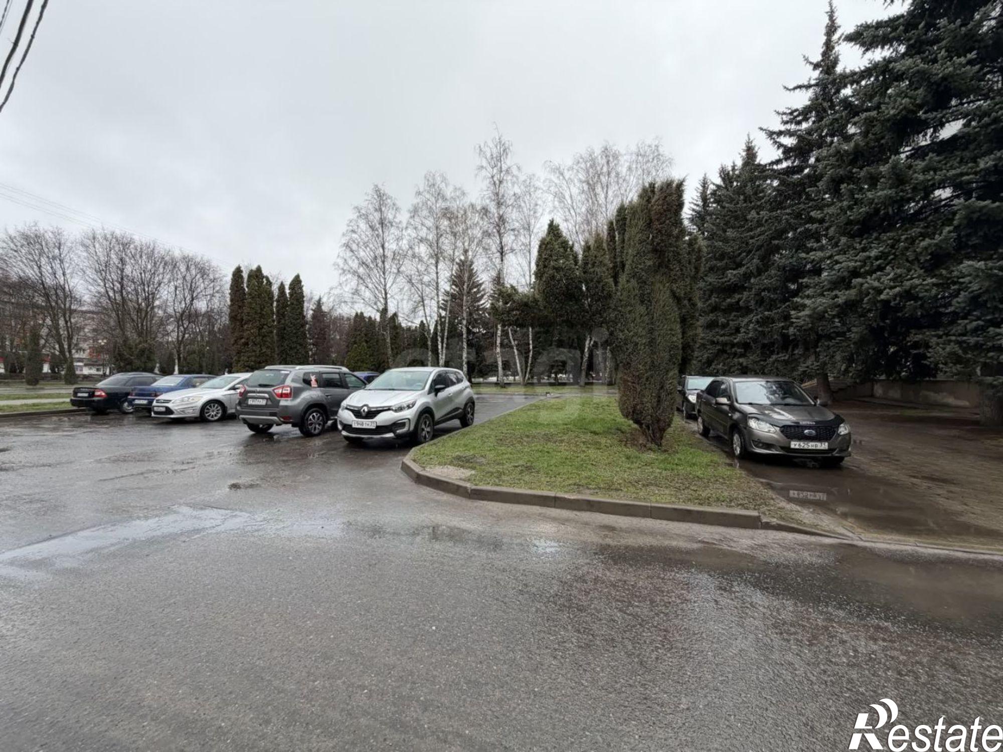 Сдать торговое помещение за 70 000 рублей на б-р Дружбы, 8