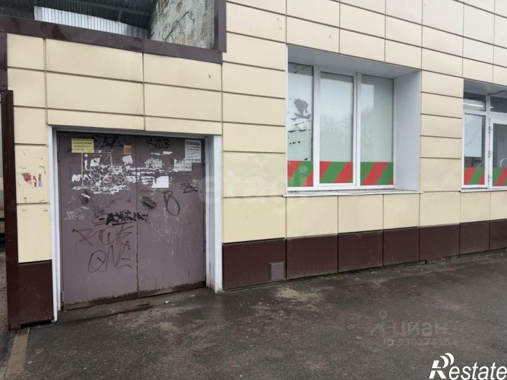 Торговое помещение б-р Дружбы, 8,  д. 8
