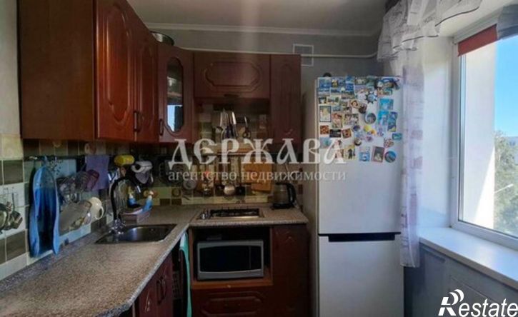 2-комн квартира мкр Горняк, 1,  д. 1
