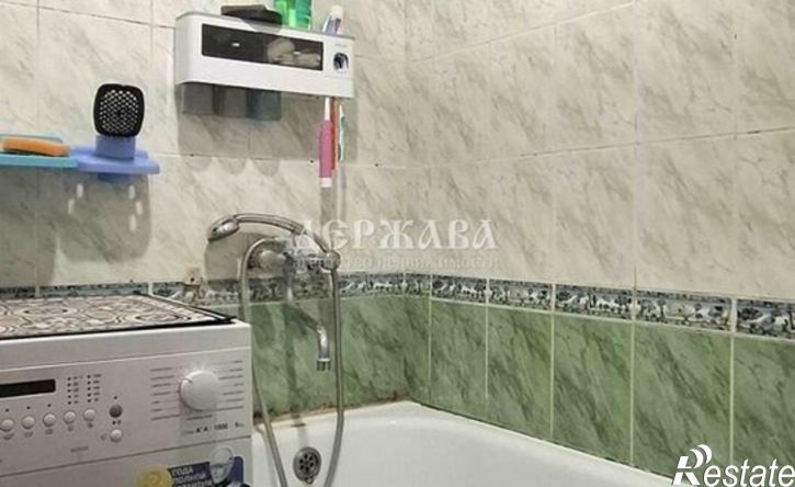 2-комн квартира мкр Горняк, 1,  д. 1