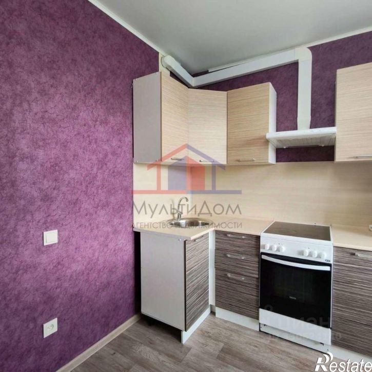 3-комн квартира Солнечный мкр, 8,  д. 8