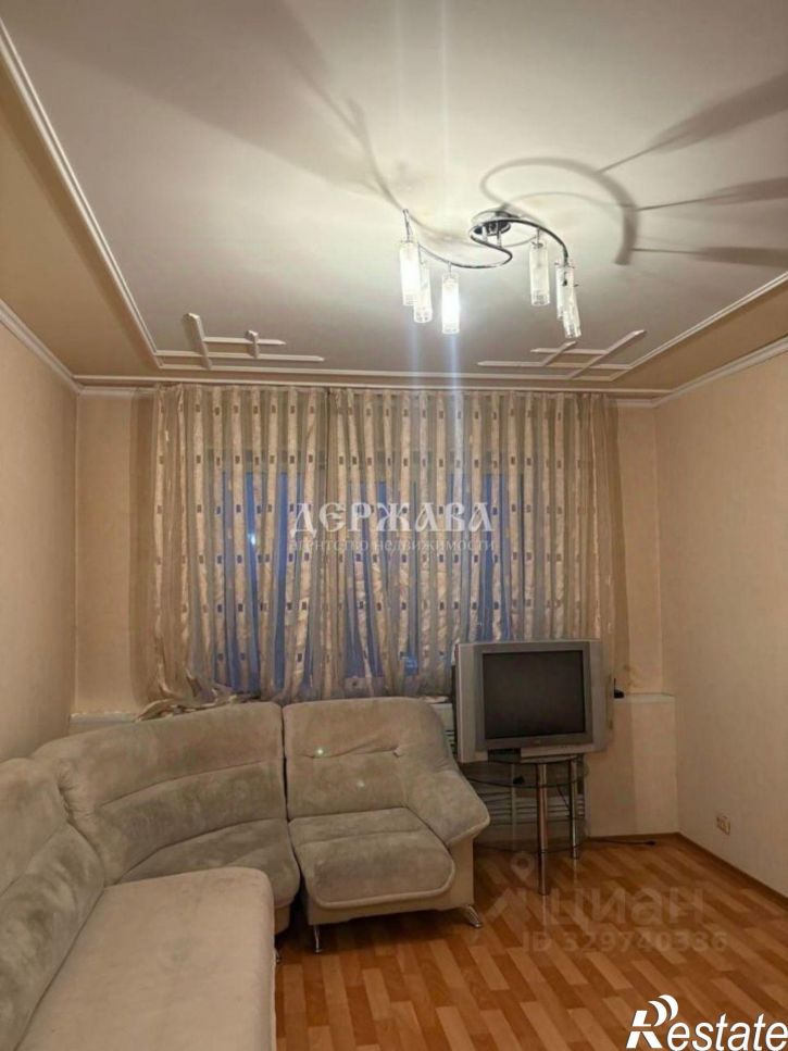 3-комн квартира Студенческий мкр, 18,  д. 18