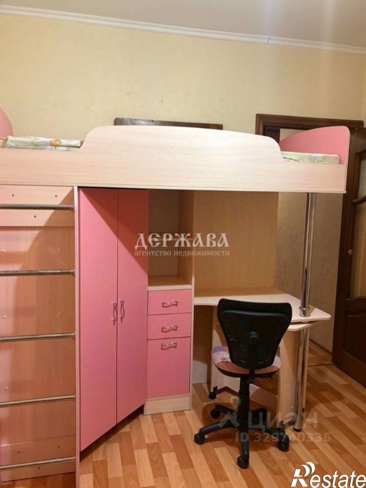 3-комн квартира Студенческий мкр, 18,  д. 18