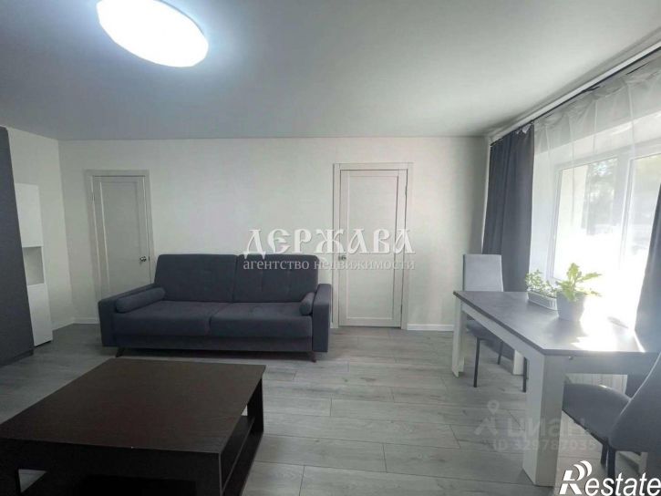 2-комн квартира мкр Горняк, 4,  д. 4