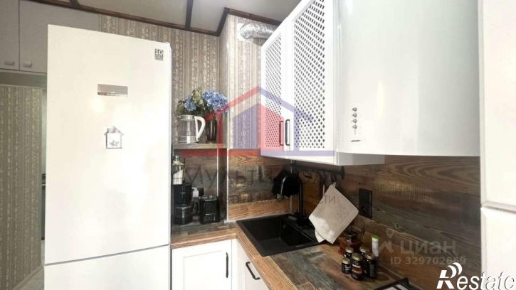 2-комн квартира мкр Лебединец, 35,  д. 35