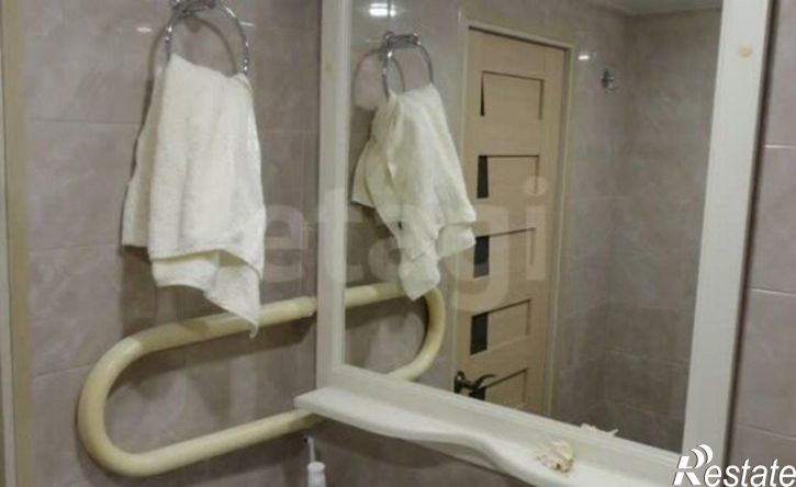 3-комн квартира Южный мкр, 2,  д. 2